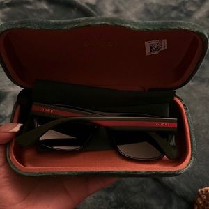 Men’s polarized Gucci sunglasses 56mm